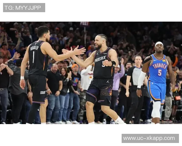 布克谈狄龙与老詹恩怨史称喜欢看到这种激烈场面